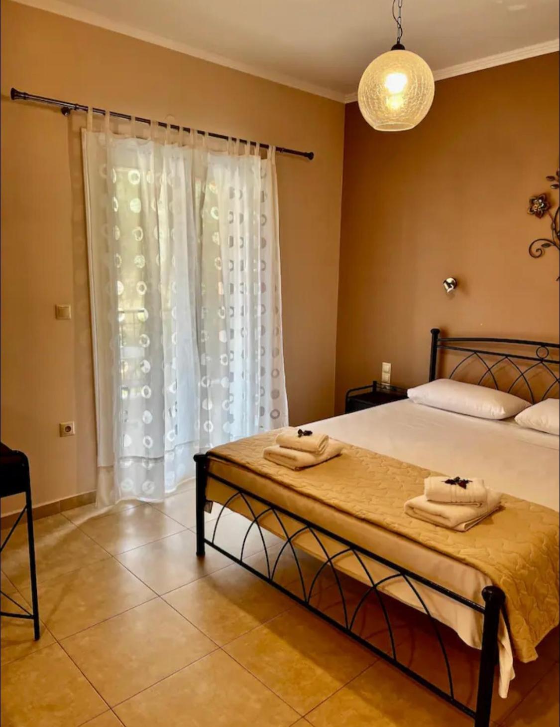 Valedina Rooms นิเกียนา ภายนอก รูปภาพ